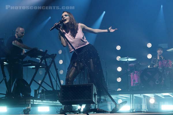 CHVRCHES - 2018-11-02 - PARIS - Grande Halle de La Villette - Lauren Eve Mayberry